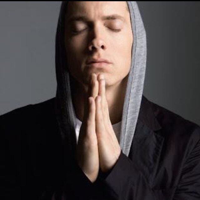 Ne prenez pas de drogue, n'ayez pas de rapport sexuels non protégés, ne soyez pas violent. Laissez-moi faire.#Eminem
