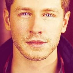 David. Soy el príncipe azul que todas desean. Tenía una hija y no me acordaba.