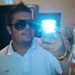 estudiante de cocina,amante de la semana santa y corneta de la am santa vera cruz de castro del rio y por supuesto amigos de mis amigos