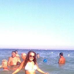 MaddieStylinson's profile picture. 19 year old ~ Funny ~ Smart ~ Crazy ~ In love with @NiallOfficial....He is my dream boy :D Enaf said