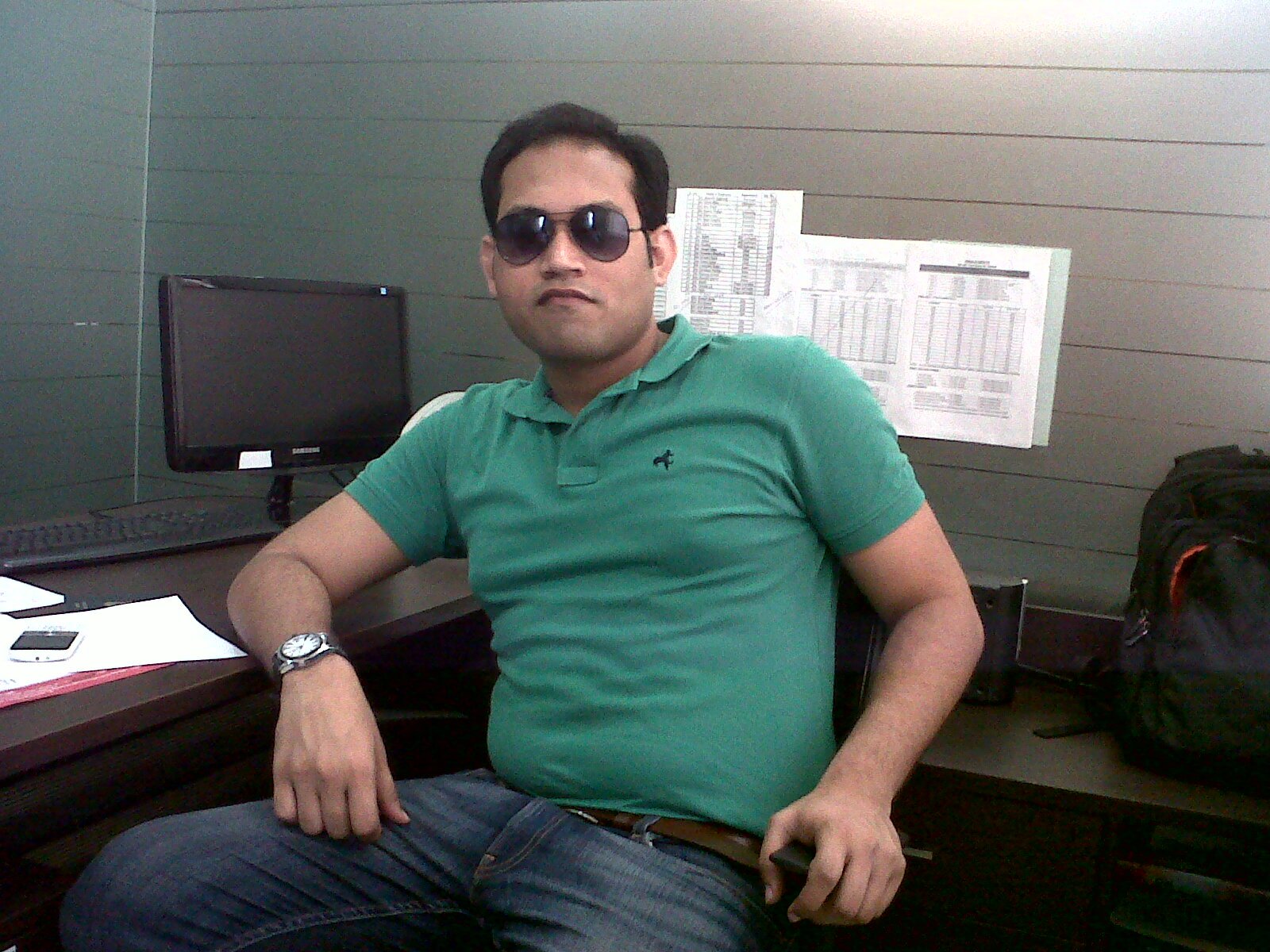 HdfcW's profile picture. Managing partner at SALAM CARPETS