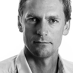 Redaksjonssjef for digital utvikling i NRK (dokumentar og samfunn). Bakgrunn som journalist, redaktør og direktør / Digital at Norwegian public broadcaster NRK