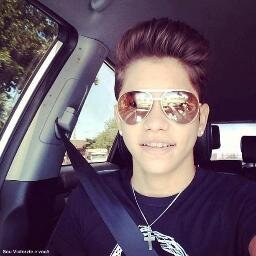 @souvictorsantos ♪ Se o tempo soubesse o quanto eu te amo . Ele te traria para mim ♪  ; ) #VictorzeteEver ♥