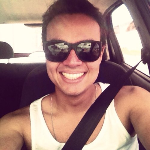 Paulo ou Tuca. Tanto faz. Publícitário, músico.