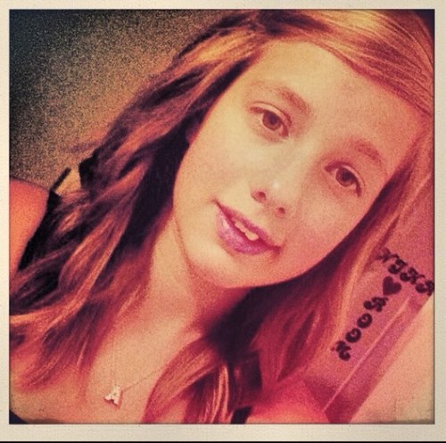 13 year young... Follow me on instagram @Forever_And_Always103.. I'm making a YouTube Channel with my bestfriend Daxxon soon.. Yeah that's about it... byee :D