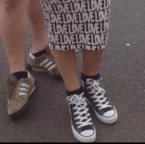 capris and converse