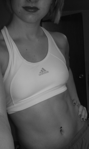 Fitness nut. College Freshman. Height: 5'5--CW: 138--GW: Happy & Healthy. Avi is me. #FitFam