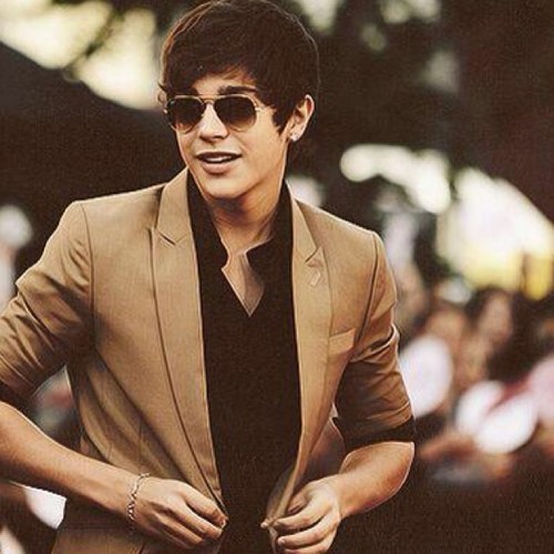 Cuenta oficial de Yo soy mahomie∞

Picale me gusta y siguenos