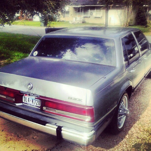 livin tha life of a HOGG NUN MAJOR G.I.P. BIG MARV AND ALL THA DEAD HOMMIES WHO AINT HEA! #HOLDYAHEADUP