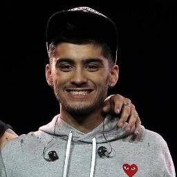 Hi I'm a huge fan of 1D I love them so much especially Zayn 3
