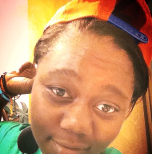 Im  wanika. Drummer for SCHS marching band and play ⚽ all day everyday