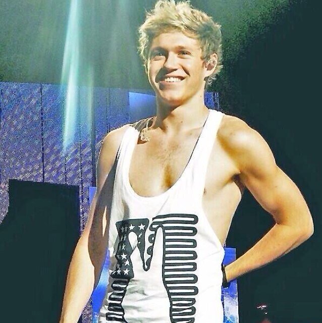 Hey please follow my main account @niallsfavgirls (: just ask for a follow back on my other account and ill give you one. So basically 2 free follows yay hahaha