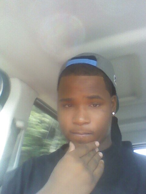 I Am STL...Steady workin gettin money da best way i can!... Famous Quote: i ont give no fck cuhs!