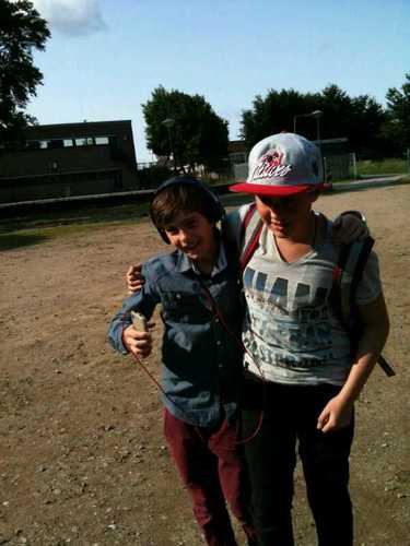 was.supperrr leuk in spanje met zicco djezz yente demi luuk jay lexi en bo