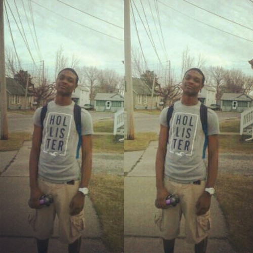 No one can take nae place. ♥ Hollister Kid. #BallIsLife. Chicago is my hometown. #FollowMe& @badchicknizz
