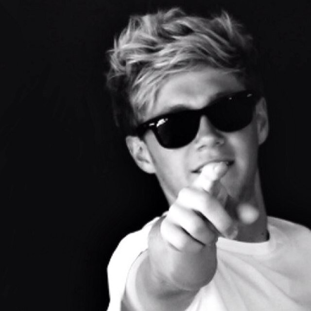 yay cause i just gave you a free follow please follow me on @niallsclarity :) :) thanks y'all xx