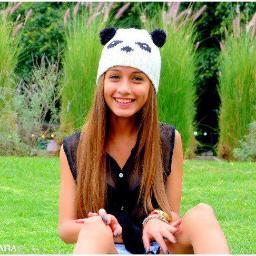 Una sonrisa vale más que mil palabras... - 
Seguime y te sigo :)