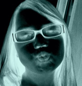 madi_dream33's profile picture. 