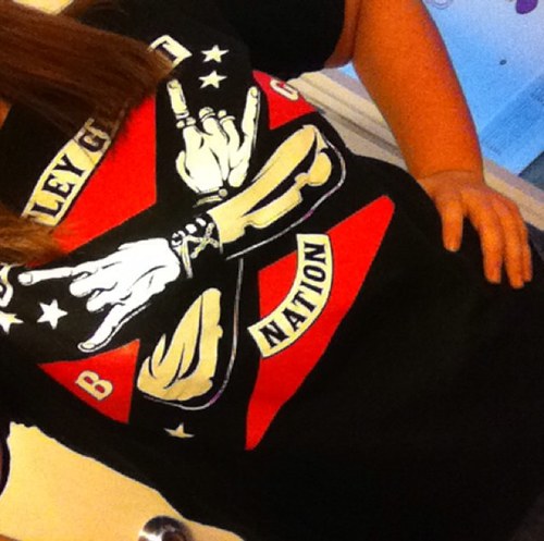Just a beer lovin' and hell raisin' gal. Bending the Rules & Breaking the Laws. | avi is me |