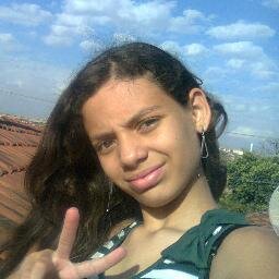 decidi nao ficar mais triste,certas coisas nao valem minha dor....directioner,lovatic,smiler,mixer,etc.
