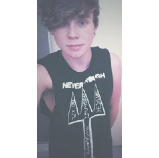 hiii this is @faithiarry's spam/free follow acc :) please follow her and ask her for a follow back! i swear shes nice. xo ily