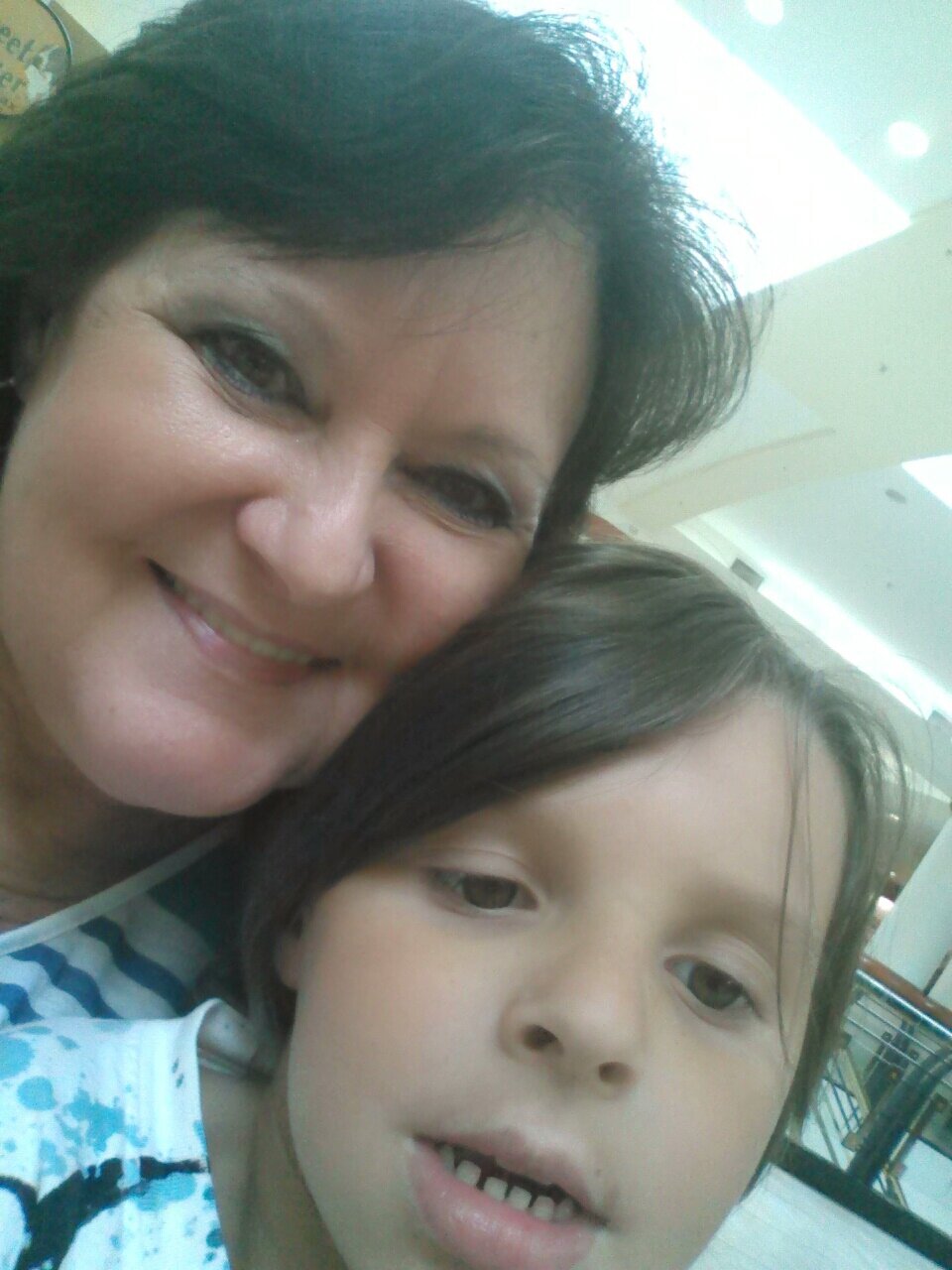 Homemaker who loves her children and grandchildren.