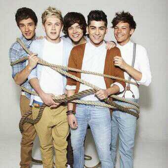 Would you please go follow @1D_StefyHoran it'd mean alot c: thank you ♥ #Directioners