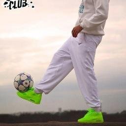 Люблю футбол, фанат Динамо Киев