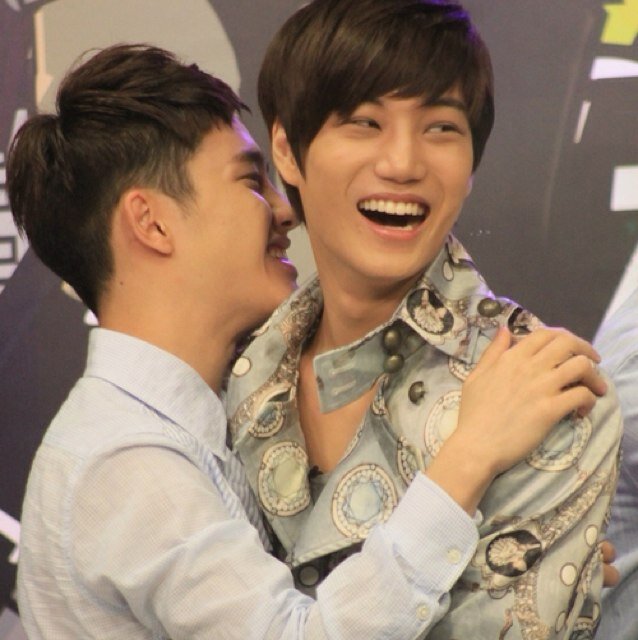 อยากจะฟิน ต้องตามฟอล^^ จากบ้าน12'Planet @tattoobaekphil ศูนย์รวมคู่จิ้นจร้าาา~~