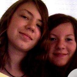 ElenaJ458's profile picture. Pizzalover, childish, 14