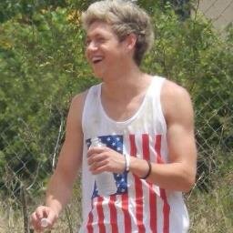 follow me if you are a directioner and for nice one direction pictures ! ♥ lovee one directionn ! 0/5