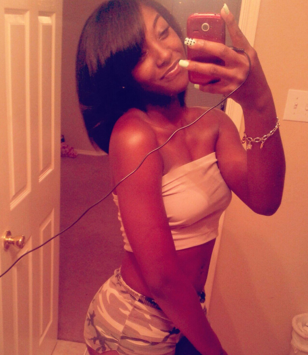 _CallmeNicolee's profile picture. WAYNE IS THE GREATEST RAPPER ALIVE . now.... Go follow me on InstaG : DenaylaNicolee..