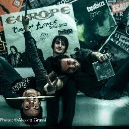 The alternative italian band! influenced by psichedelia, new wave, progressive rock, jeff buckley and jazz
.