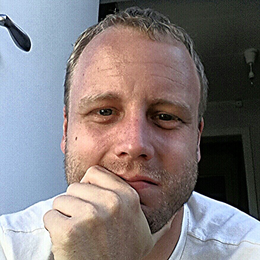 Front-end-developer at @tretton37