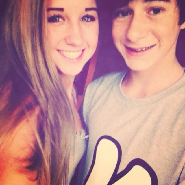 Hey Elisa, ik hou van je ♥. - Beste vriendinnetje @irishoekstrax .