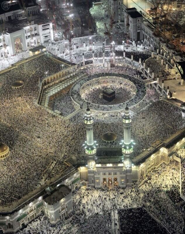 ‏اللهم اجعل يومي خيراً من امسي.. وغدي خير من يومي.