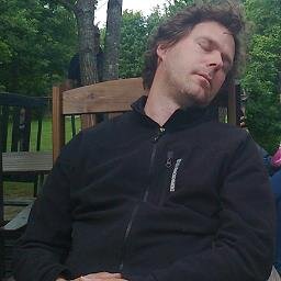 Familjemänniska, Biolog, Skeptiker, Forskare, Vetenskapsfanatiker, Naturmupp. Fördjupar gärna samtalet på: