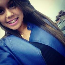16 anos ,  sou  pisciana ,   ♡  .  ∞     
  E  difereente porqe dee iguaal ja bastaam os homeens  . ! ;]]