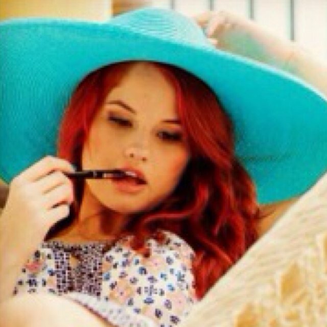 my life changed since i found your galaxy debby. thanks so much for openning my eyes. you will always be in my heart. ♥ love you xx.. debby followed me 3/Jan/13