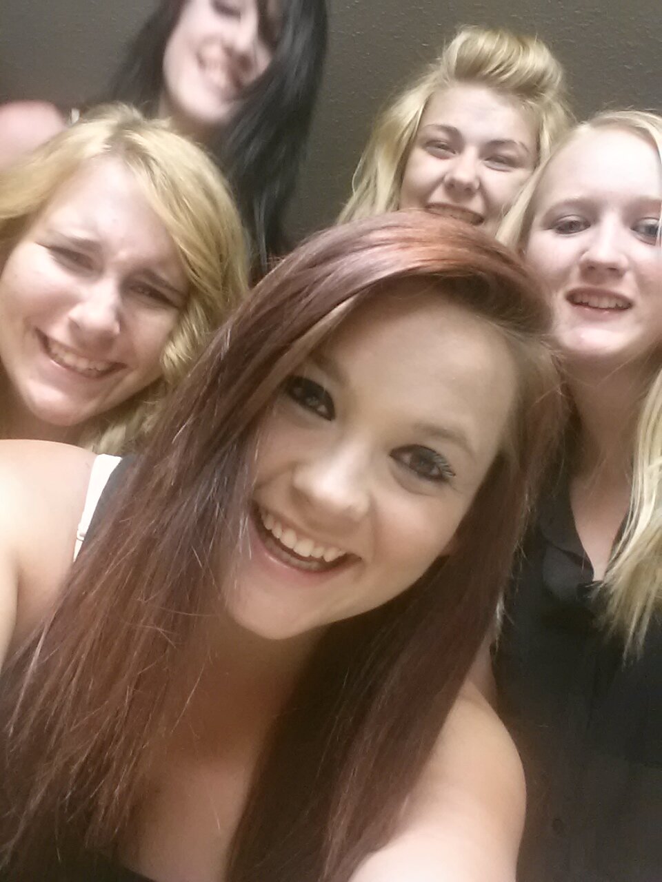 kristinaarias96's profile picture. 