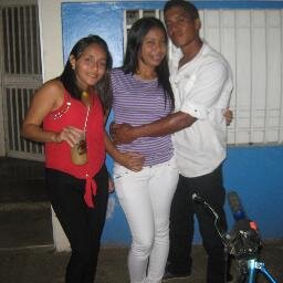 Estudiante de Odontologia, soñadora y con muchas metas... :) Dios es mi guia