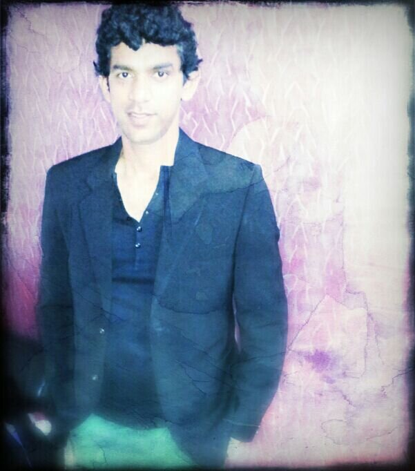 Fun loving person, like learning new thing and visiting new place. Like discussion on various interesting topic