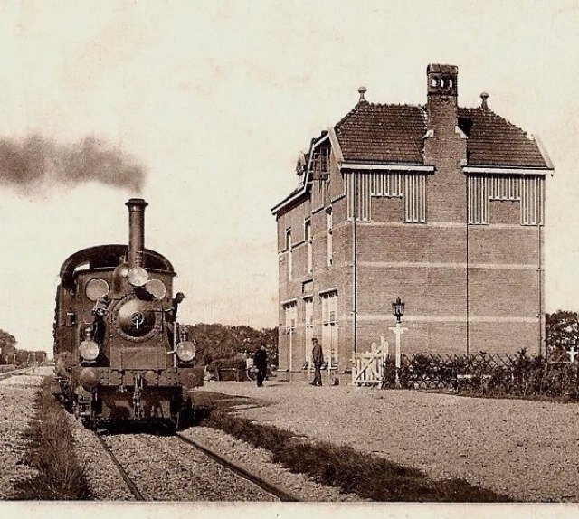 Grandcafe Het Oude Station in Dalfsen is een geschikte plek voor een lunch, diner, vergadering, partij, gezellige avond, kop koffie, borrel etc.