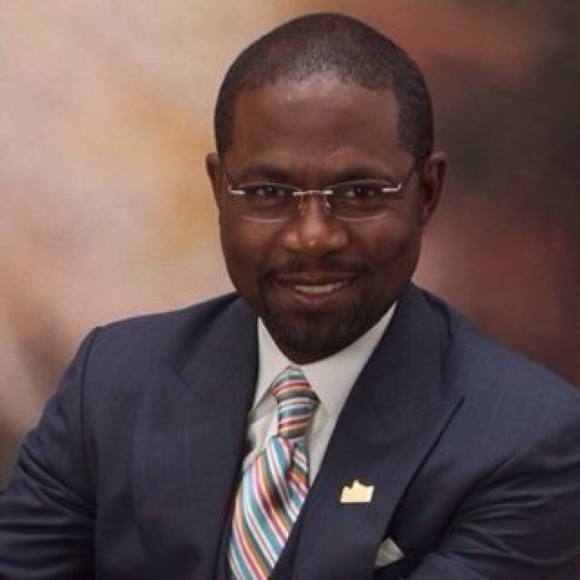 Disciple of the Lord Jesus Christ, husband, father, pastor, author, professor and activist.