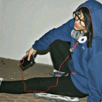 ﺍﻟﺒﻘﺎﺀ ﻣﺘﺰﻧه ﻻ ﻳﻨﺎﺳﺒﻨﻲ ﻭ ﺑﻘﺎﺋﻲ ﺑﻼ ﻣﺘﻨﺎﻗﻀﺎﺕ ﻝ ﻫﻮ ﺃﻣﺮ ﺃﺷﺒﻪ ﺏ ﺍﻟﻤﺴﺘﺤﻴﻞ .”
