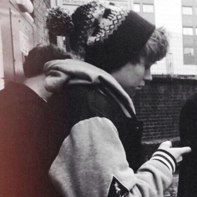 KIK: kris1D5SOS -- One Direction, 5SOS, i love them. My dreams came true on August 1st at 10:22 because Luke followed me (: