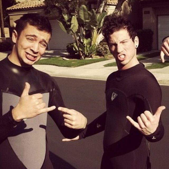 Twenty One Pilots and Pierce the Veil make me happy enough to...