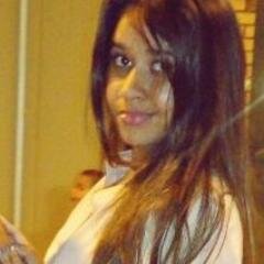 Sou ciumenta, possessiva, boba, insegura, romântica, chorona, mandona, orgulhosa, irônica, sonhadora, exagerada e dramática. Prazer! Livrai - me do mal. Amém