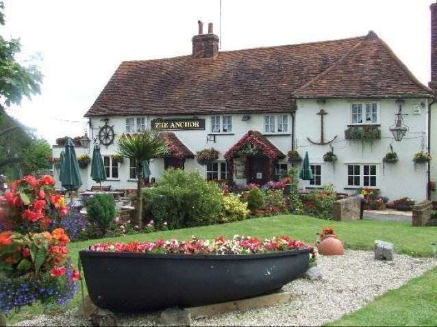 If carslberg did pubs we'd be the best pub in the world
Beautiful country pub in essex serving good food, fine wine and local ales. Ring 01245222457 to book!