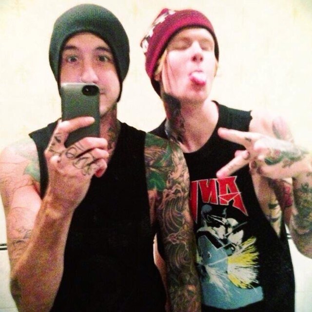 _Perfect_Weapon's profile picture. ~Bands, Moshing,Piercings,tattoos,Tim Burton Movies, Jack Skellington, Hello Kitty~ {Johnny Depp!! 33} *Stay Strong*